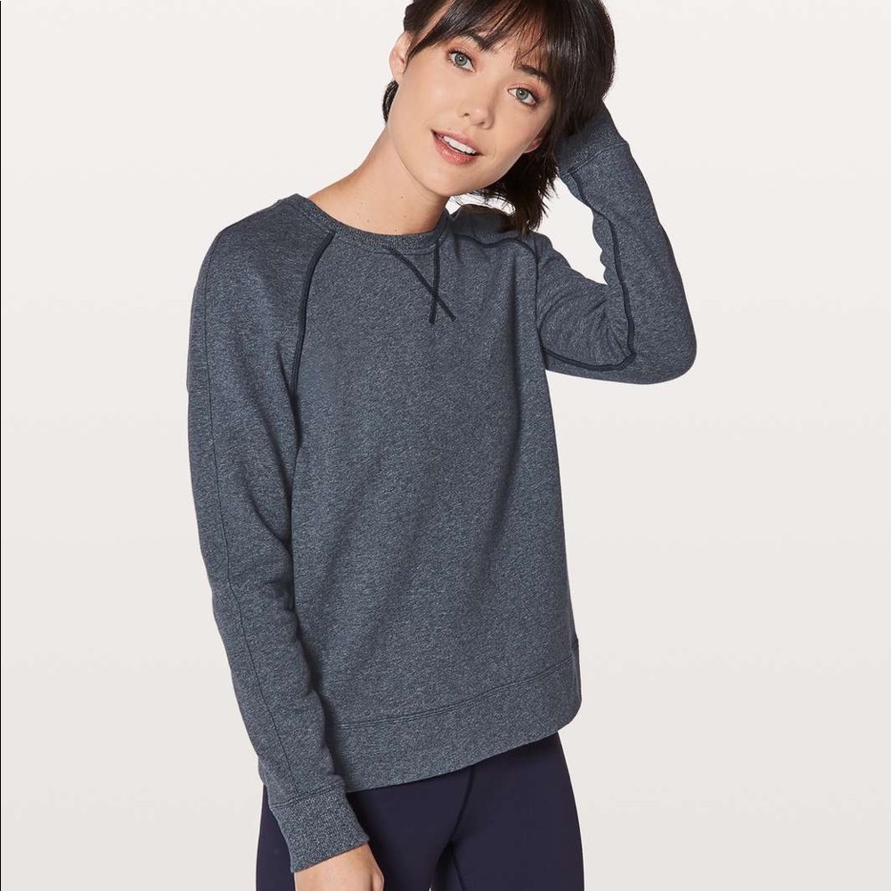 Lululemon Just Pleat It Crew sz 4